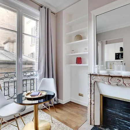 Appartement Charming - 2p- Parc Monceau